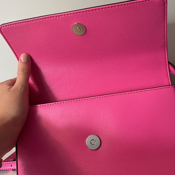 DKNY - SINA Small Flap Shoulder Bag - Picture 6 of 11